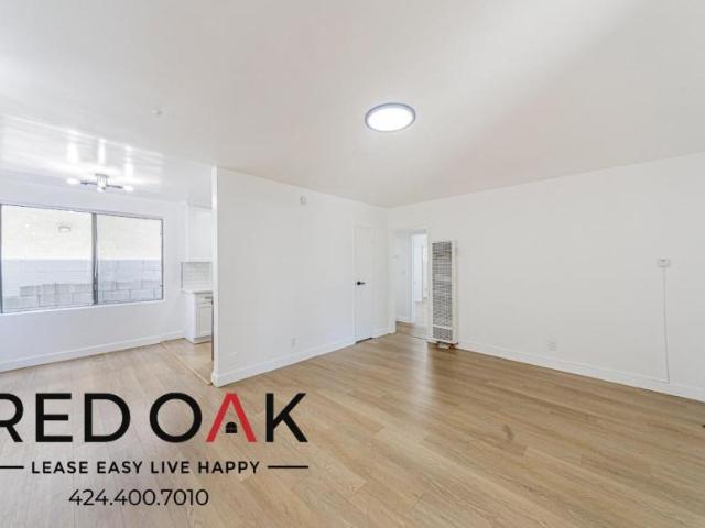 2 bedroom, Burbank CA 91502 104968059