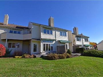 2 bedroom, Burlington VT 05401 103186182