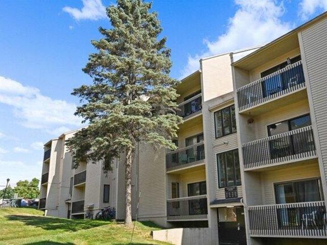 2 bedroom, Burlington VT 05401 105473962