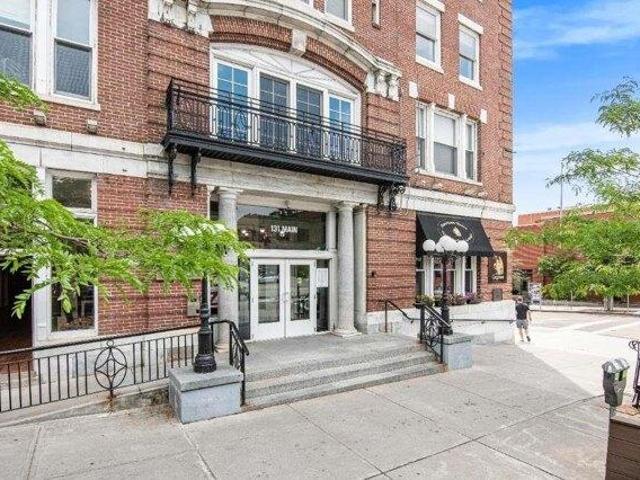 2 bedroom, Burlington VT 05401 105496367