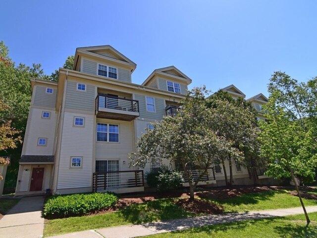 2 bedroom, Burlington VT 05401 105558228