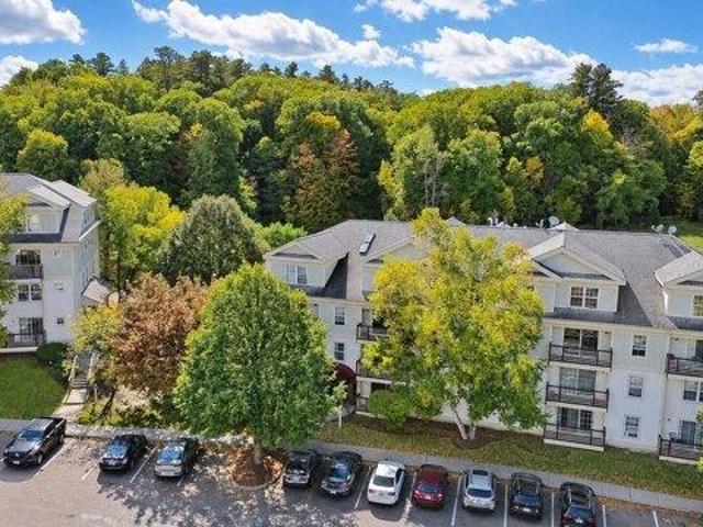 2 bedroom, Burlington VT 05401 105997172