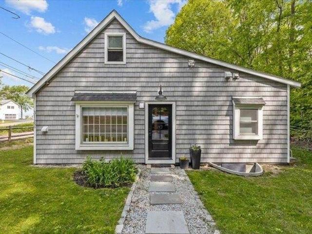2 bedroom, Burlington VT 05408 104513733