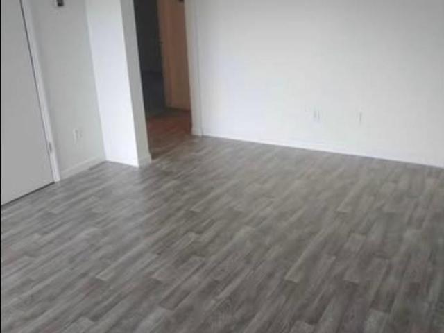 2 bedroom, Burnsville NC 28714 105197356