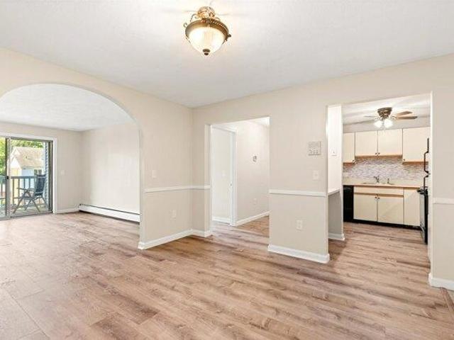 2 bedroom, Goffstown NH 03045 105426722
