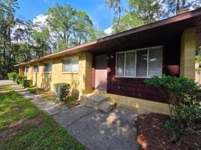 2 bedroom, Gainesville FL 32608 106243805