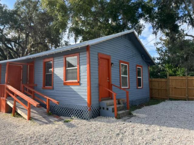 2 bedroom, Gainesville FL 32641 105900755
