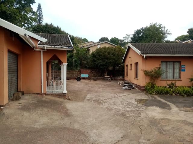 2 Bedroom Garden Cottage To Let in Nagina
