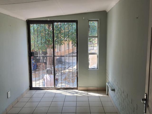 2 Bedroom Garden Cottage To Let in Bo dorp