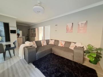 2 Bedroom Garden Cottage To Let in Illovo Glen