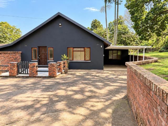 3 Bedroom Garden Cottage To Let in West Riding