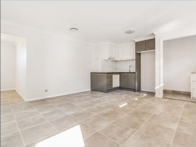 2 BEDROOM GARDEN FLAT