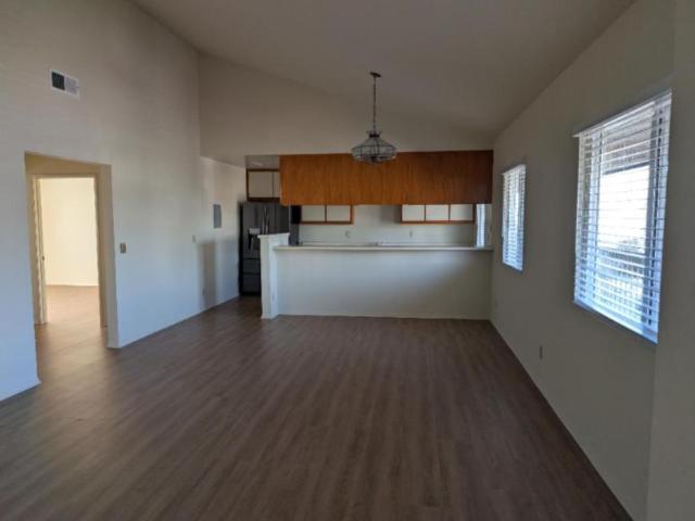 2 bedroom, Gardena CA 90247 105098964
