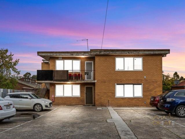 2 BEDROOM GEM IN ALBION'S RISING POCKET