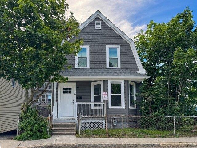 2 bedroom, Gloucester MA 01930 104442099
