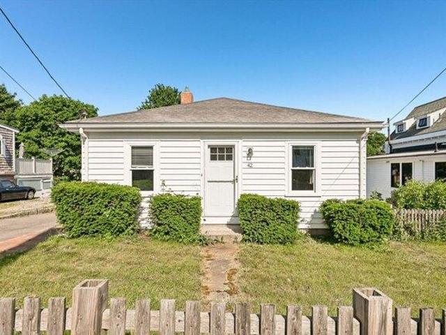 2 bedroom, Gloucester MA 01930 104075094