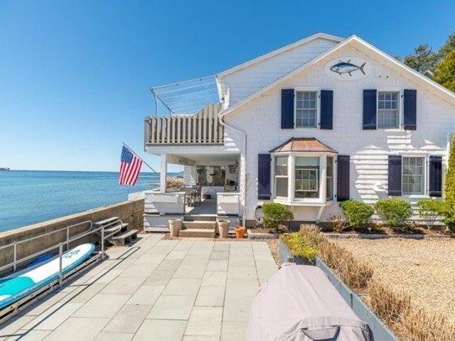 2 bedroom, Gloucester MA 01930 105427801