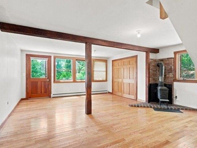 2 bedroom, Gloucester MA 01930 105613147