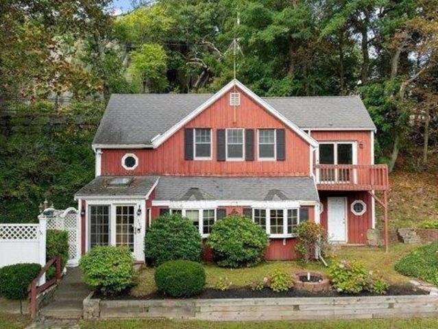 2 bedroom, Gloucester MA 01930 105648476