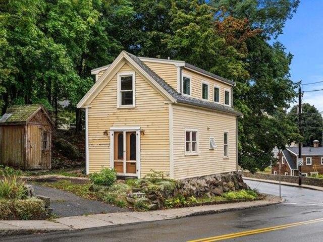 2 bedroom, Gloucester MA 01930 105367178