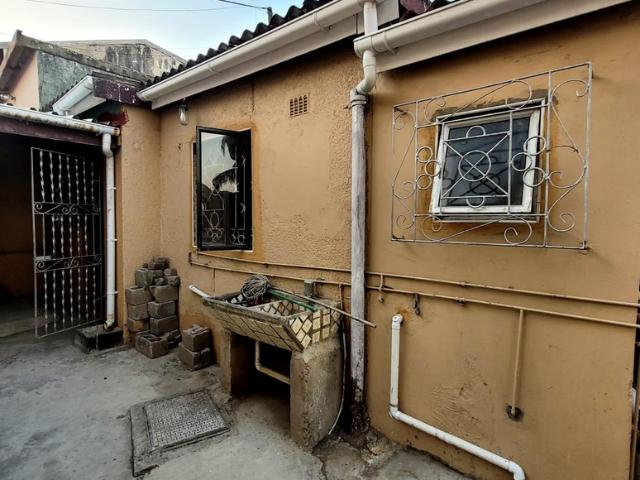 2 BEDROOM GRANNY COTTAGE TO LET