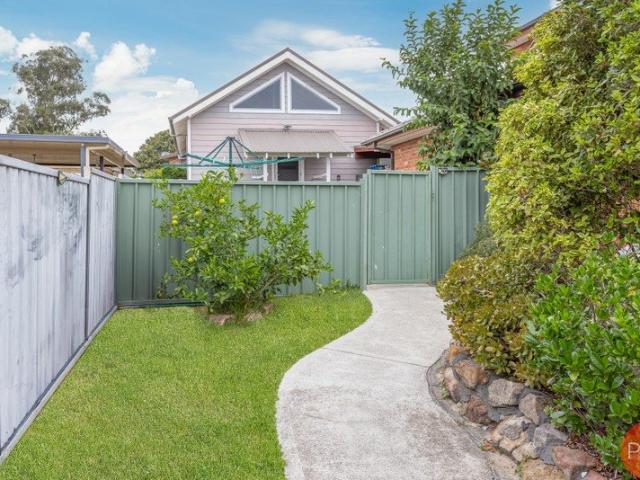 2 Bedroom Granny Flat Water Included