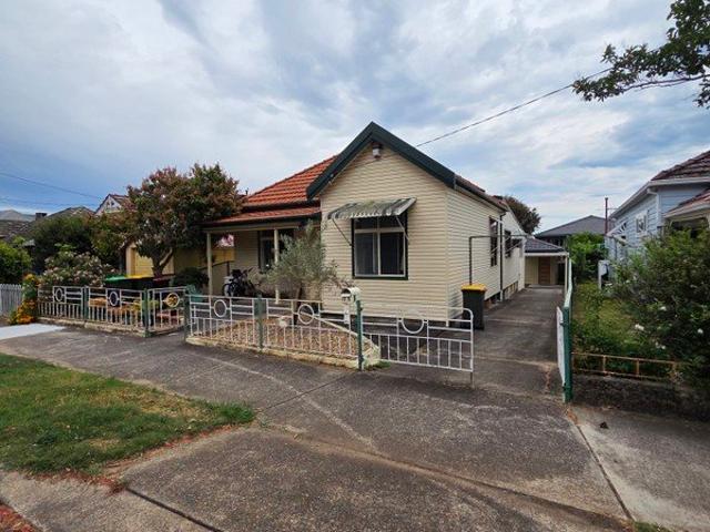 #2 BEDROOM GRANNY FLAT#NEWLY RENOVATED#LIDCOMBE & BERALA STATION