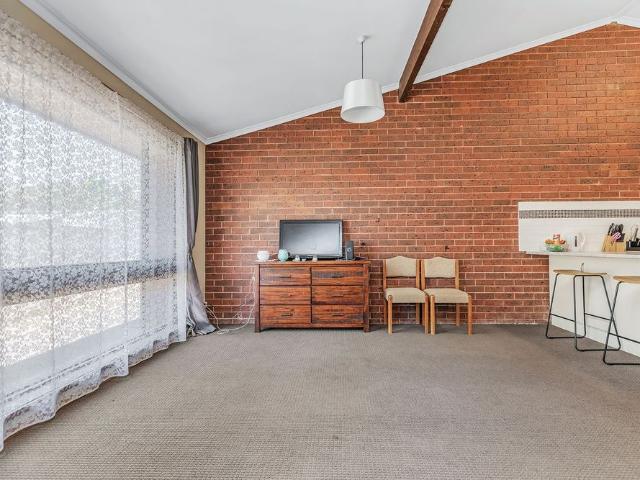 2 Bedroom, Great Location