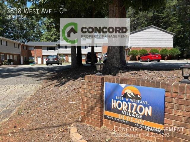 2 bedroom, Greensboro NC 27407 105179343