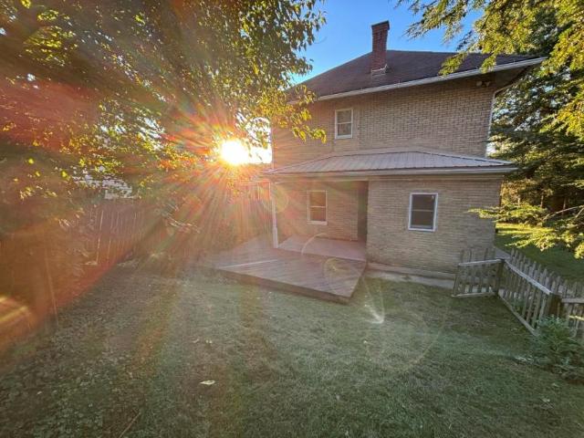 2 bedroom, Greensburg PA 15601 LS105735452