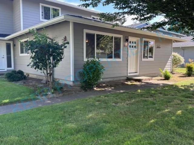 2 bedroom, Gresham OR 97030 LS105541061