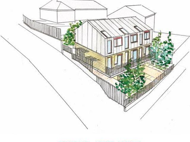 2 bedroom ground maisonette for sale