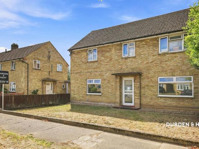 2 bedroom ground maisonette for sale
