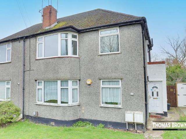 2 bedroom ground maisonette for sale