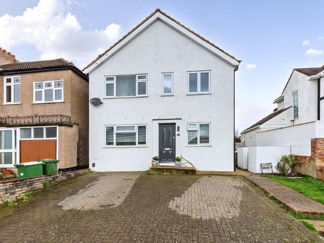 2 bedroom ground maisonette for sale