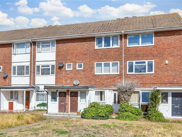 2 Bedroom Ground Maisonette Flat