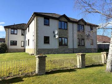 2 Bedroom Ground Flat