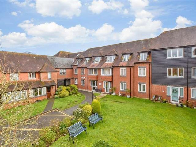 2 Bedroom Ground Flat