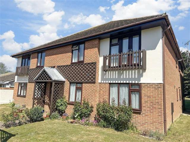2 Bedroom Ground Flat