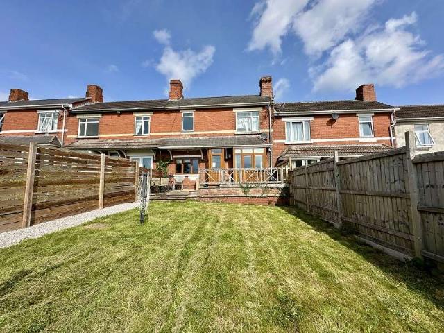 2 Bedroom Ground Flat