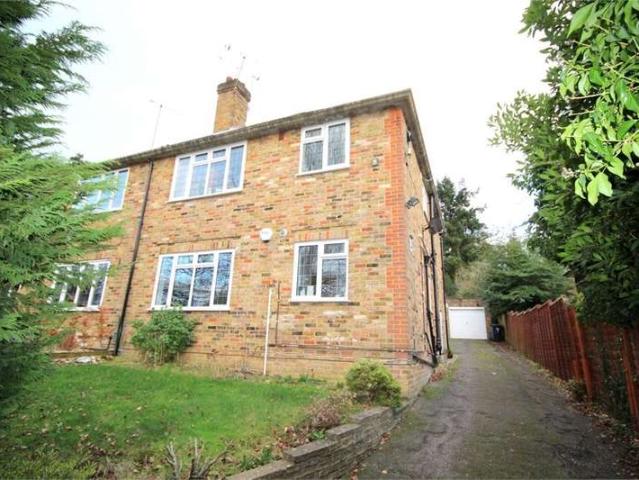 2 Bedroom Ground Flat