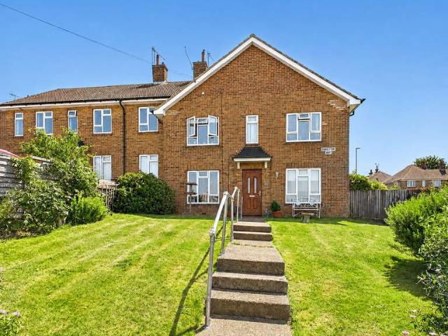 2 Bedroom Ground Flat