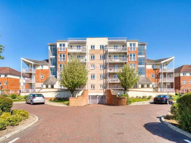 2 Bedroom Ground Flat