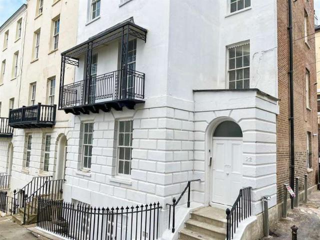 2 Bedroom Ground Flat