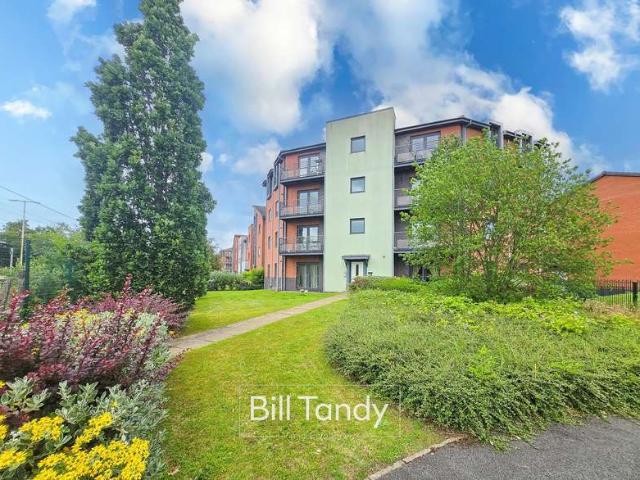 2 Bedroom Ground Flat