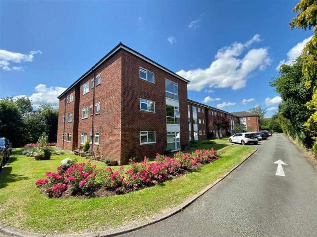 2 Bedroom Ground Flat