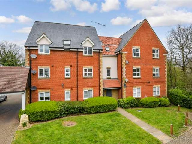2 Bedroom Ground Flat