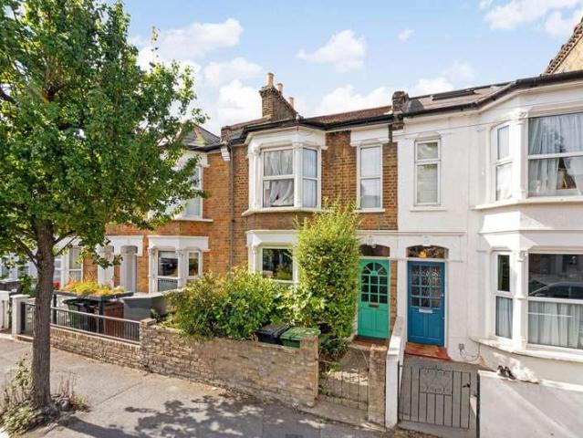 2 Bedroom Ground Flat