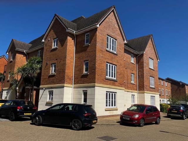 2 Bedroom Ground Flat