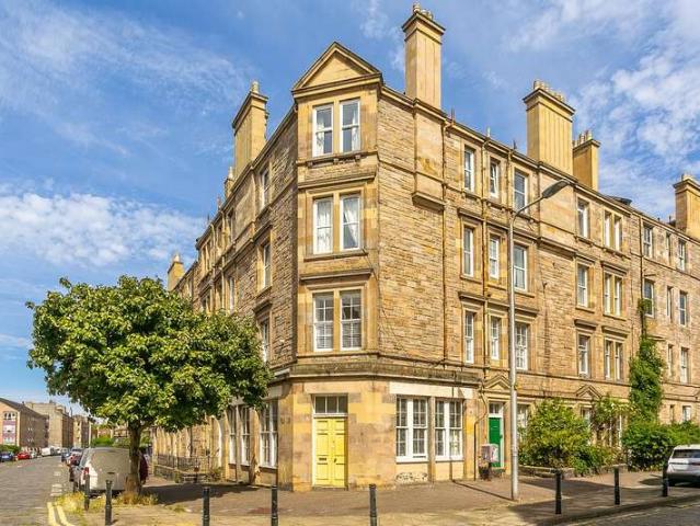 2 Bedroom Ground Flat